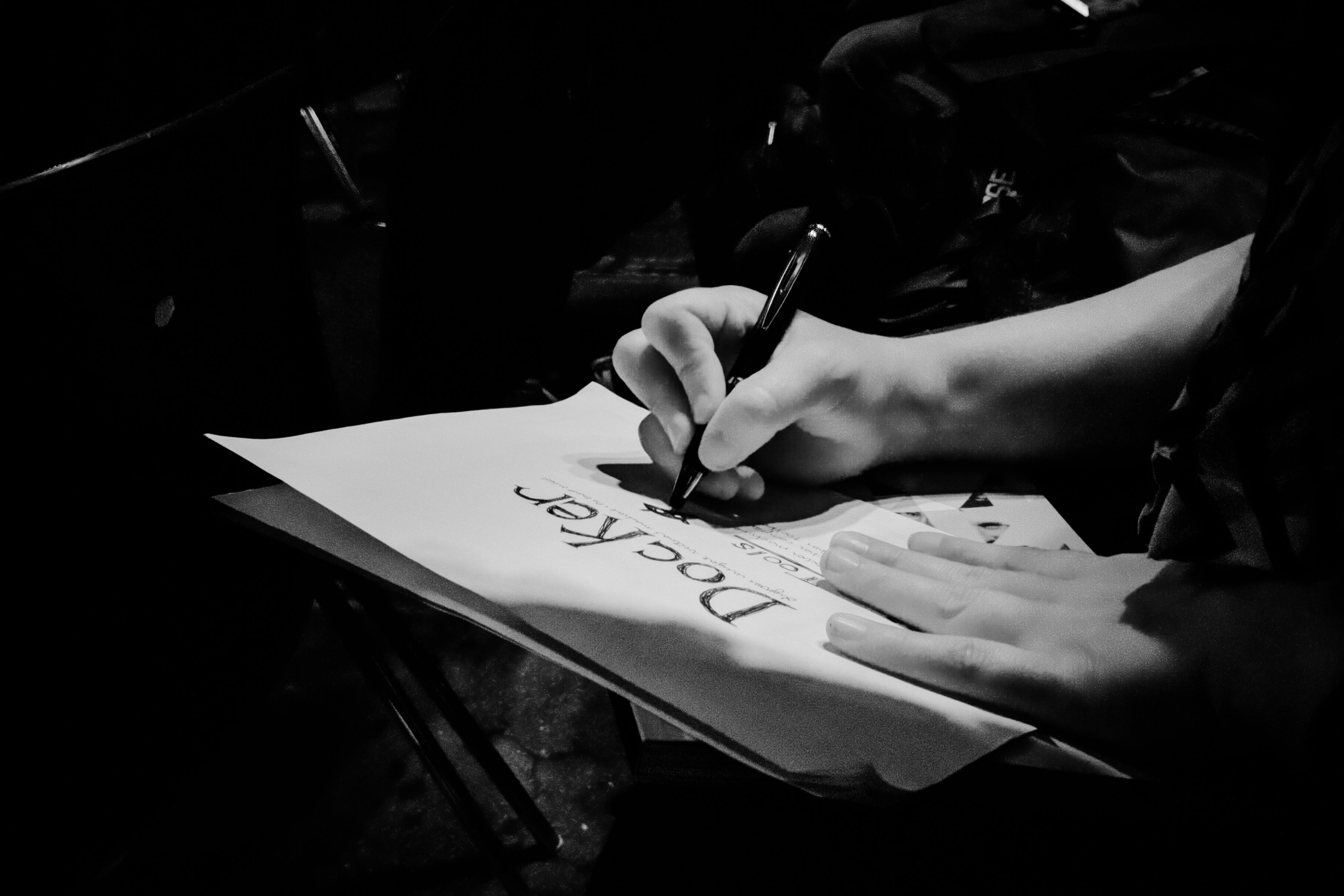 Corey Leigh Latislaw creating a sketch note